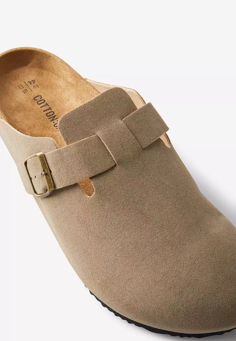 Closed Toe Buckle Slides