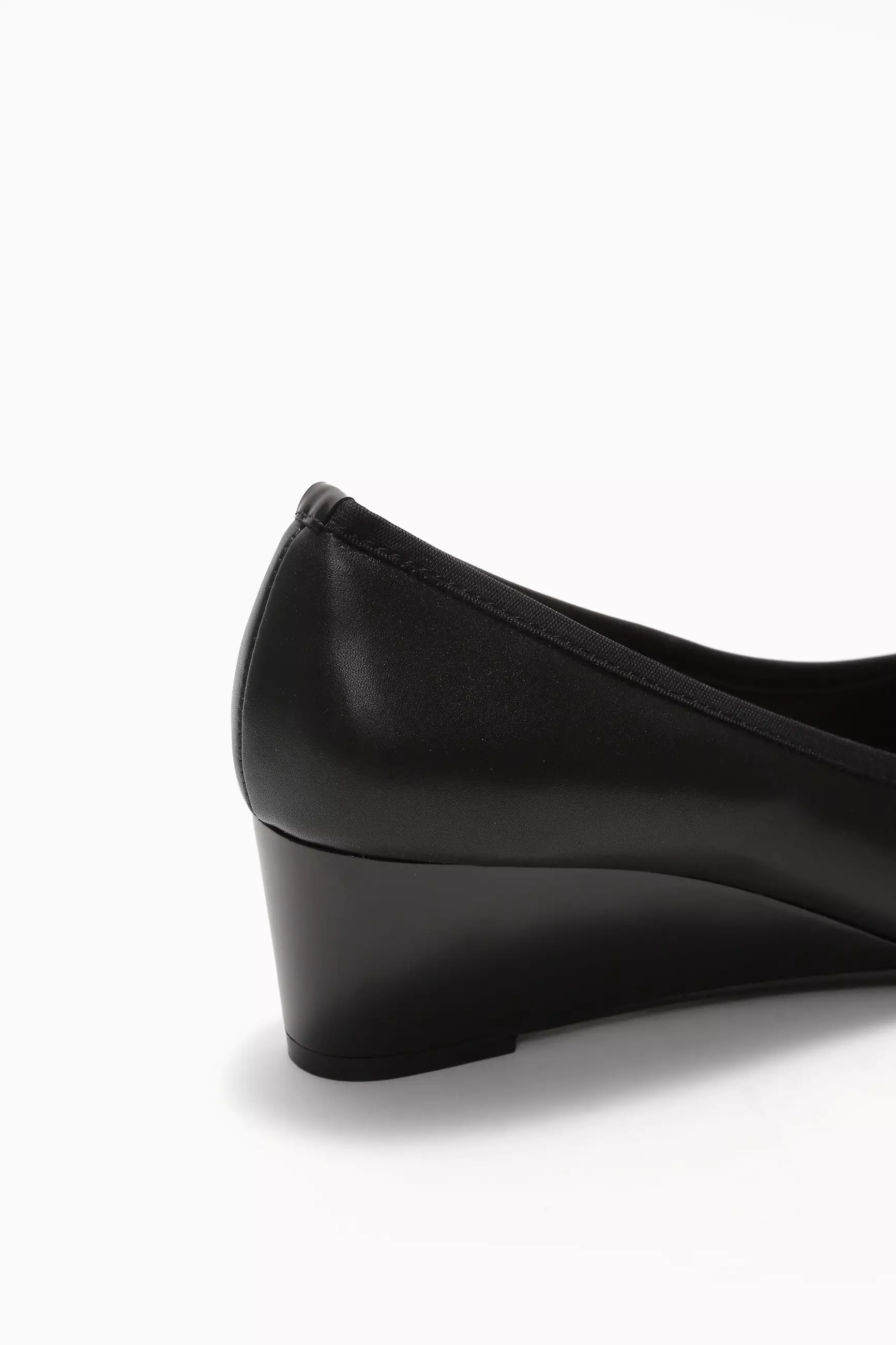 EVERBEST HOSEA BLACK