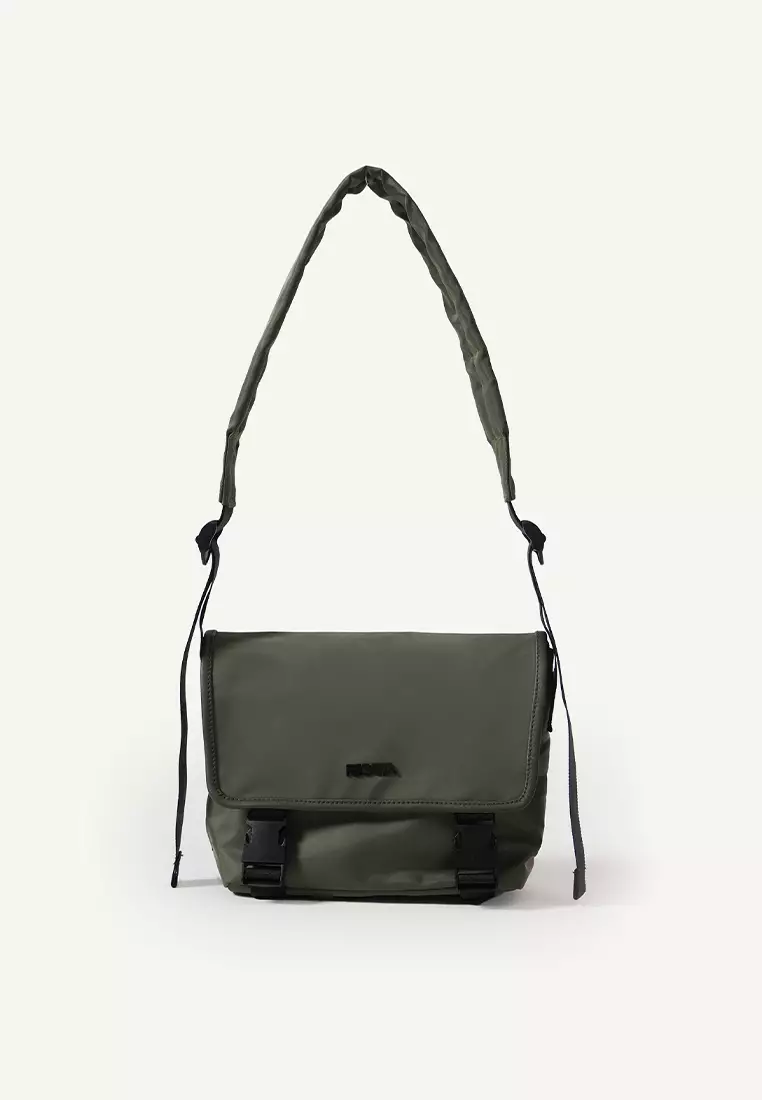 Buy REGATTA Buckled Flapped Messenger Bag 2024 Online ZALORA