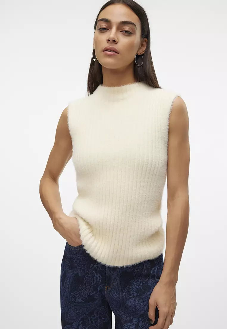 Lyra Funnel Neck Pullover
