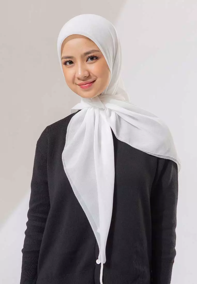Nashwa Paris Eyelash in Broken White (Lozy x Nashwa)