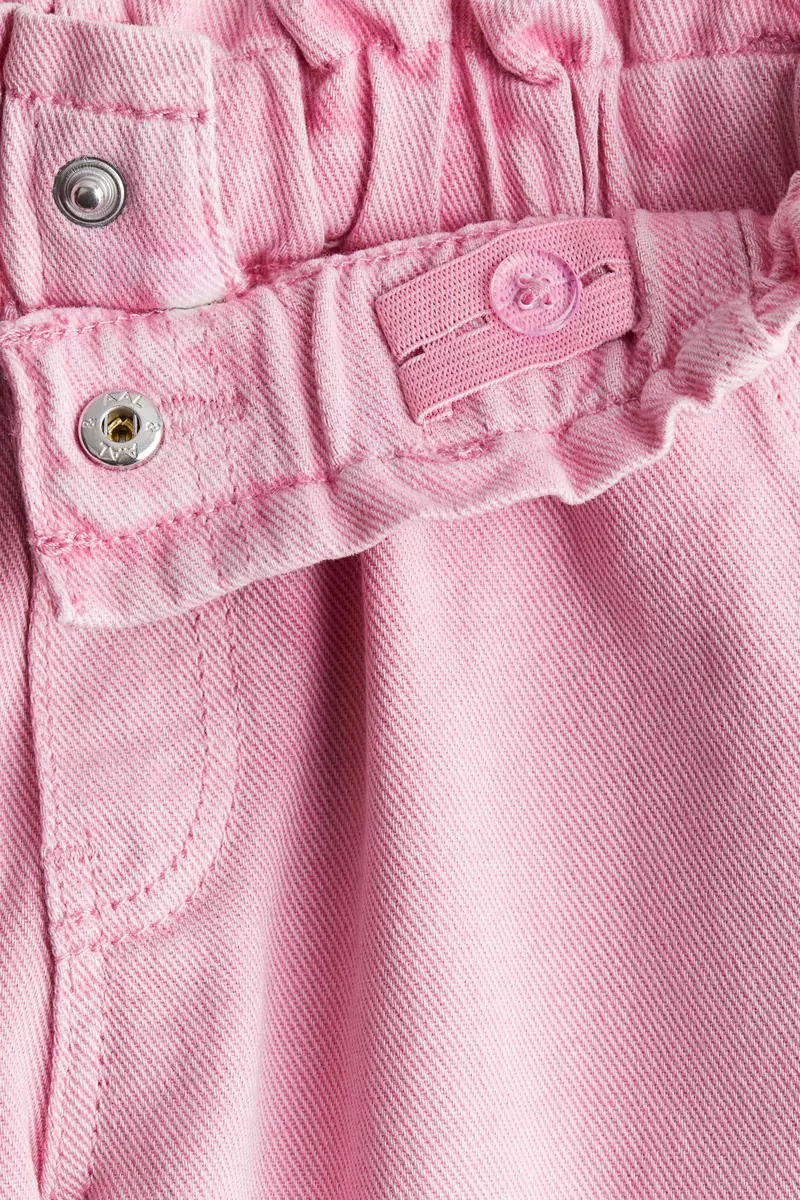 Loose Fit tapered Jeans