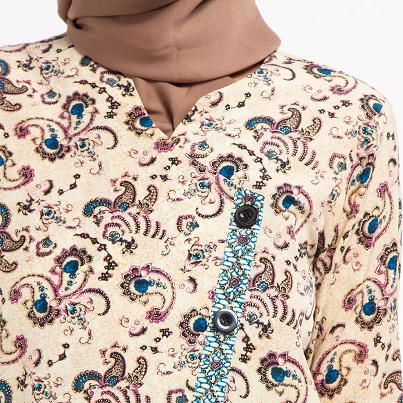 Gina Blouse In Cream Red Print