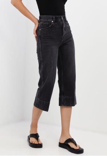 TOPSHOP black Loose Washed Cropped Jeans 398F5AAAAF5795GS_1