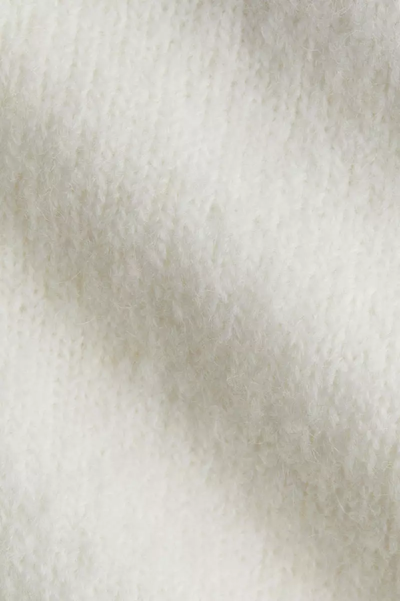 Fine-knit cardigan