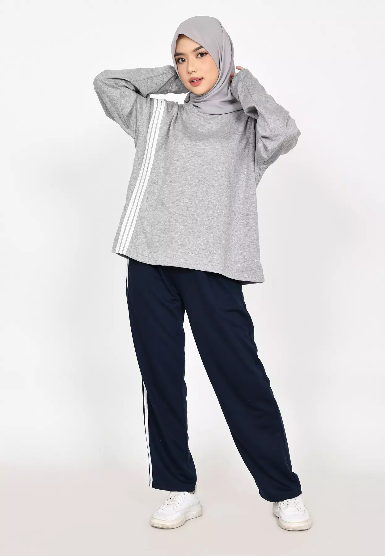 Setelan Training Alena 2