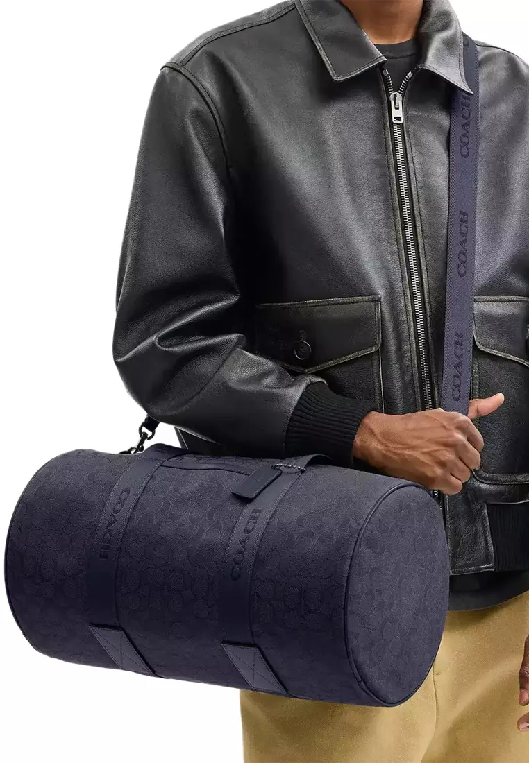 Theo 40 Men's Crossbody Bag in Navy Blue CBF22