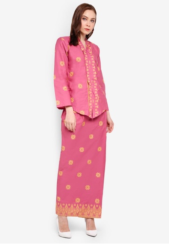 Cotton Tradisional Kebaya With Songket Print (Tabur) from Kasih in Pink and Yellow