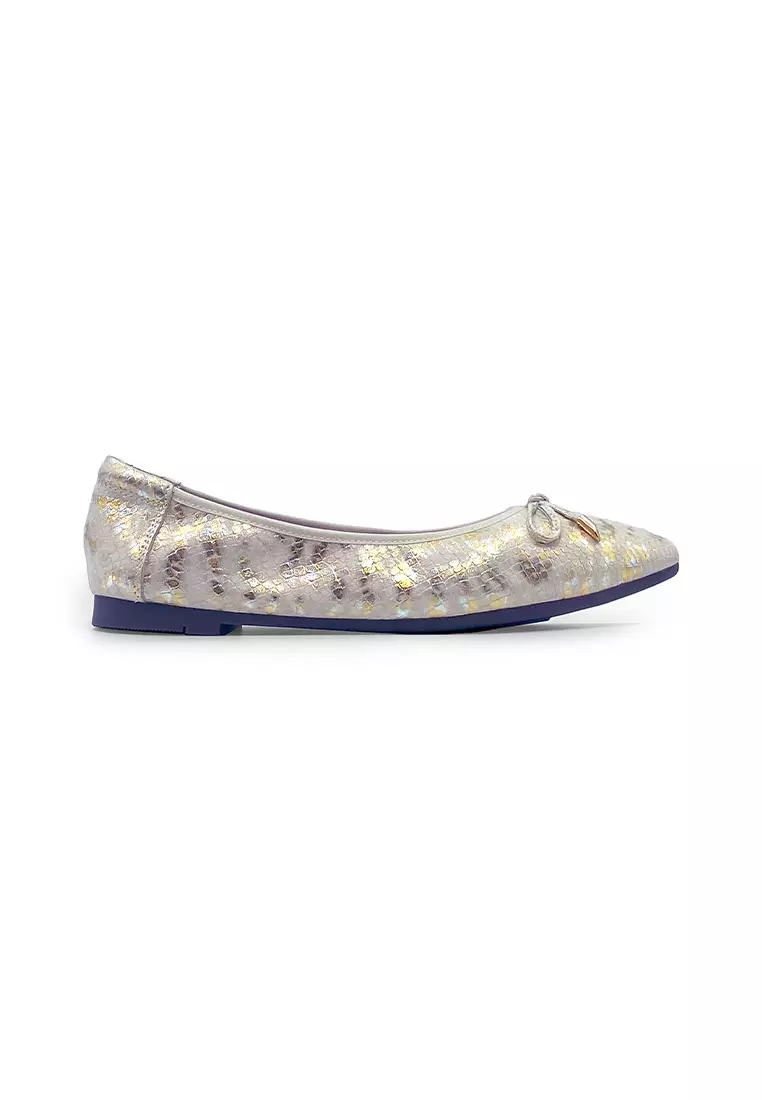 Gold and silver on sale flats