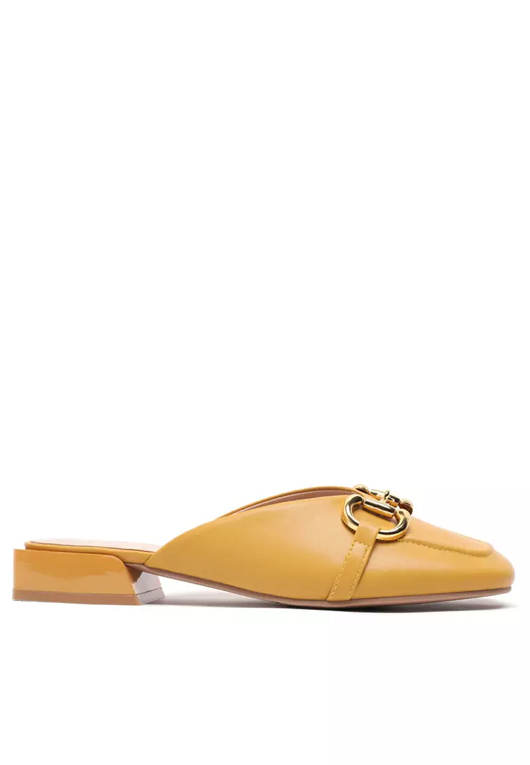 Discount on Twenty Eight Shoes  shoes - SKU: Horsebit Buckle Synthetic Leather Sandals 1625-2