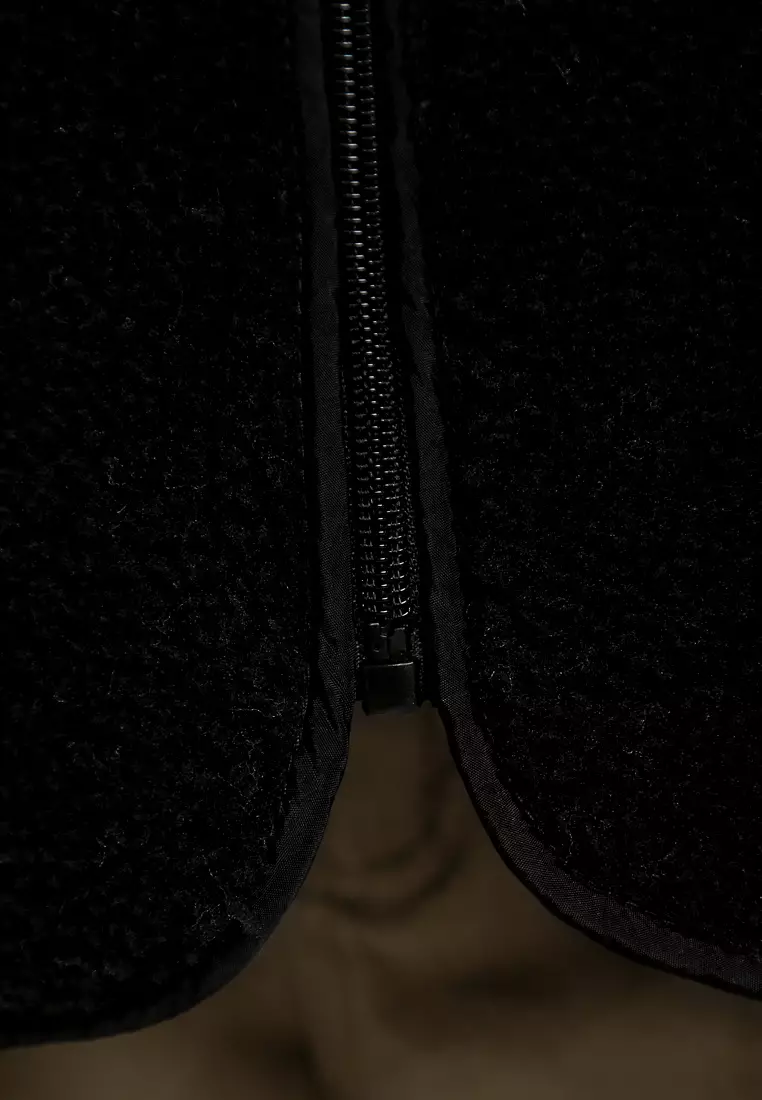 Jaket Kerah Bulu Domba Warna Hitam