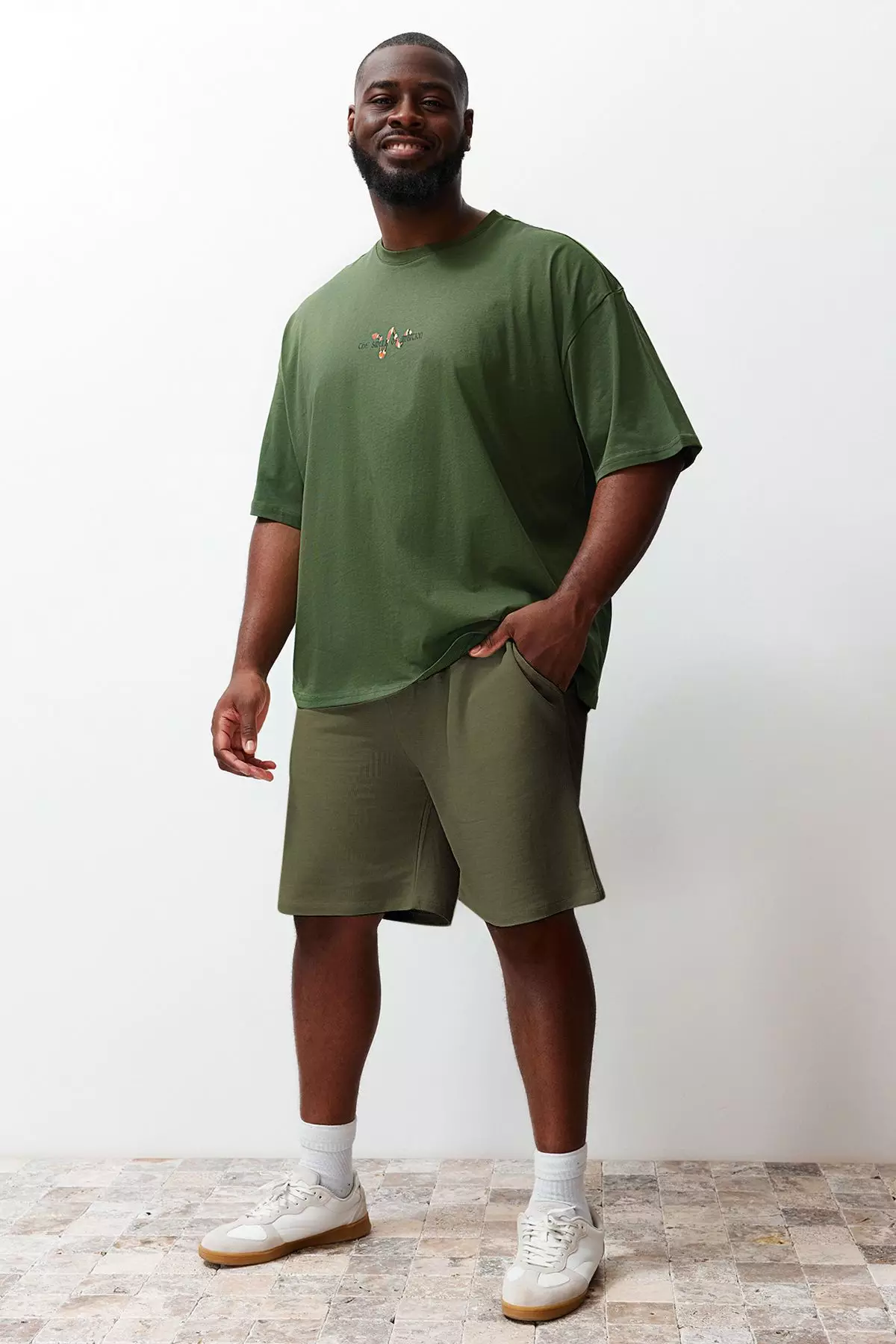 Plus Size Khaki Regular/Normal Cut Comfortable 100% Cotton Basic Shorts TMNSS24AP00001