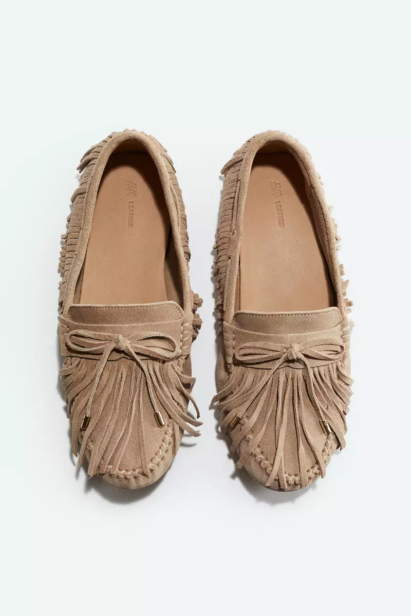 Discount on H&M  shoes - SKU: Fringe suede loafers