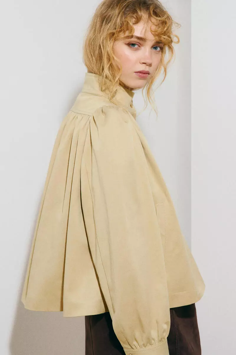 Puff-sleeved twill jacket