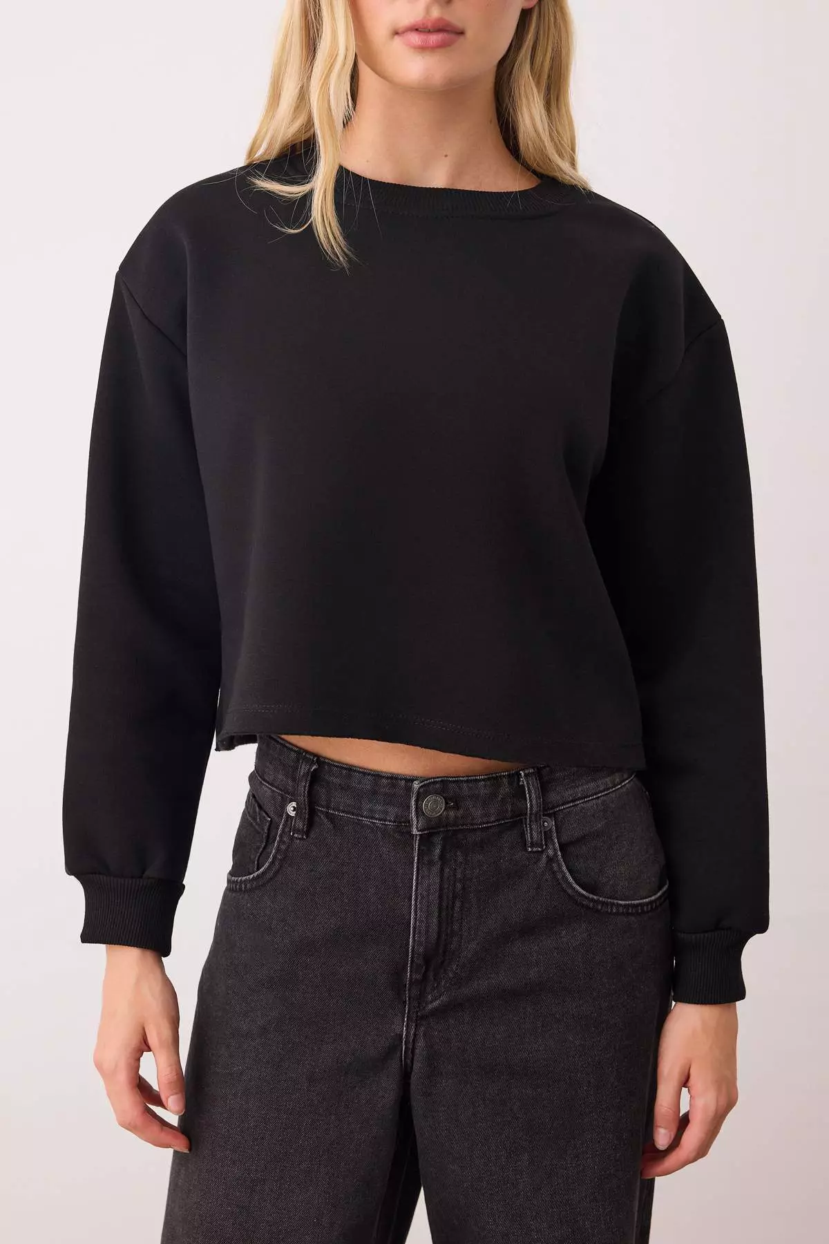 Black Thick Fleece Inside Crew Neck Crop Knitted Sweatshirt