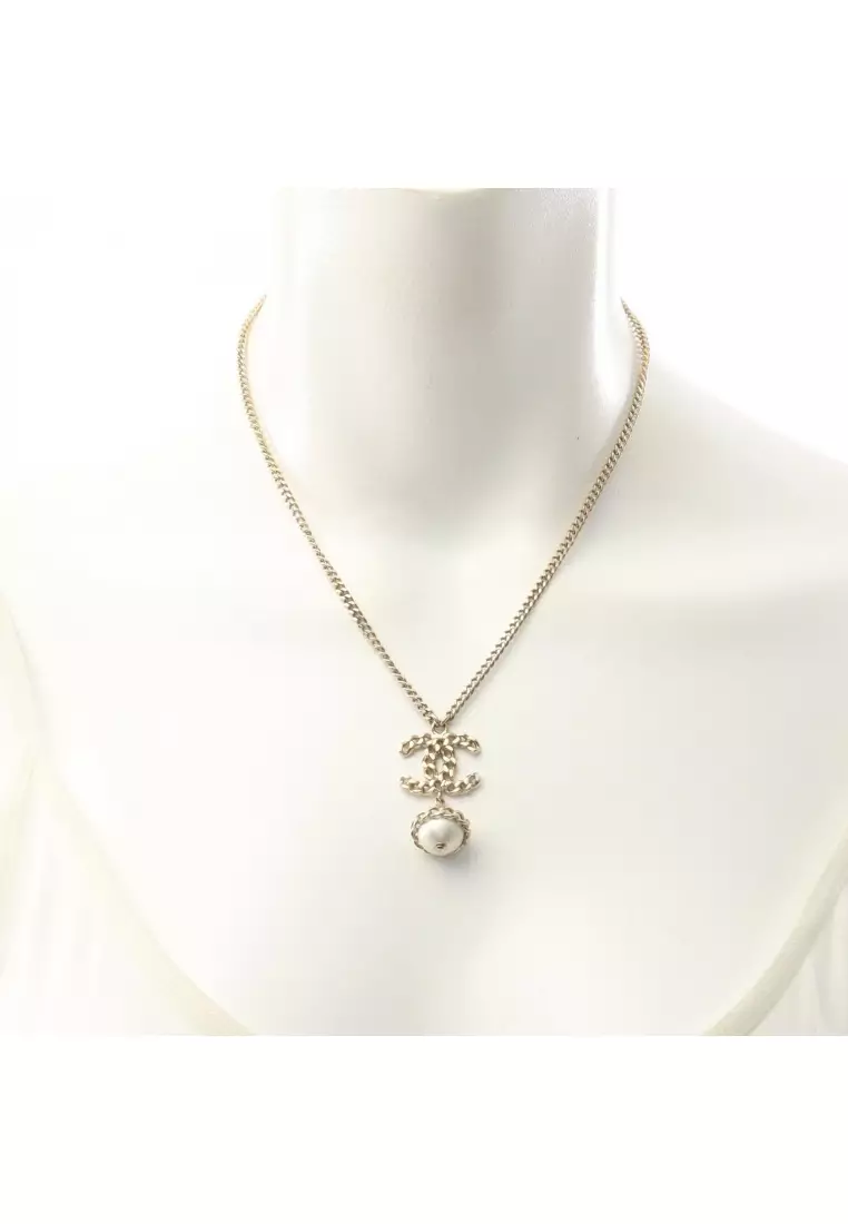 Pre-Loved Chanel coco mark necklace GP Fake pearl gold white B16B