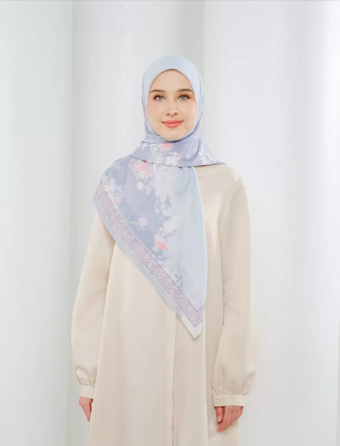 Linzy Printed Scarf Monacron Blue | Hijab Kerudung Segi Empat Motif