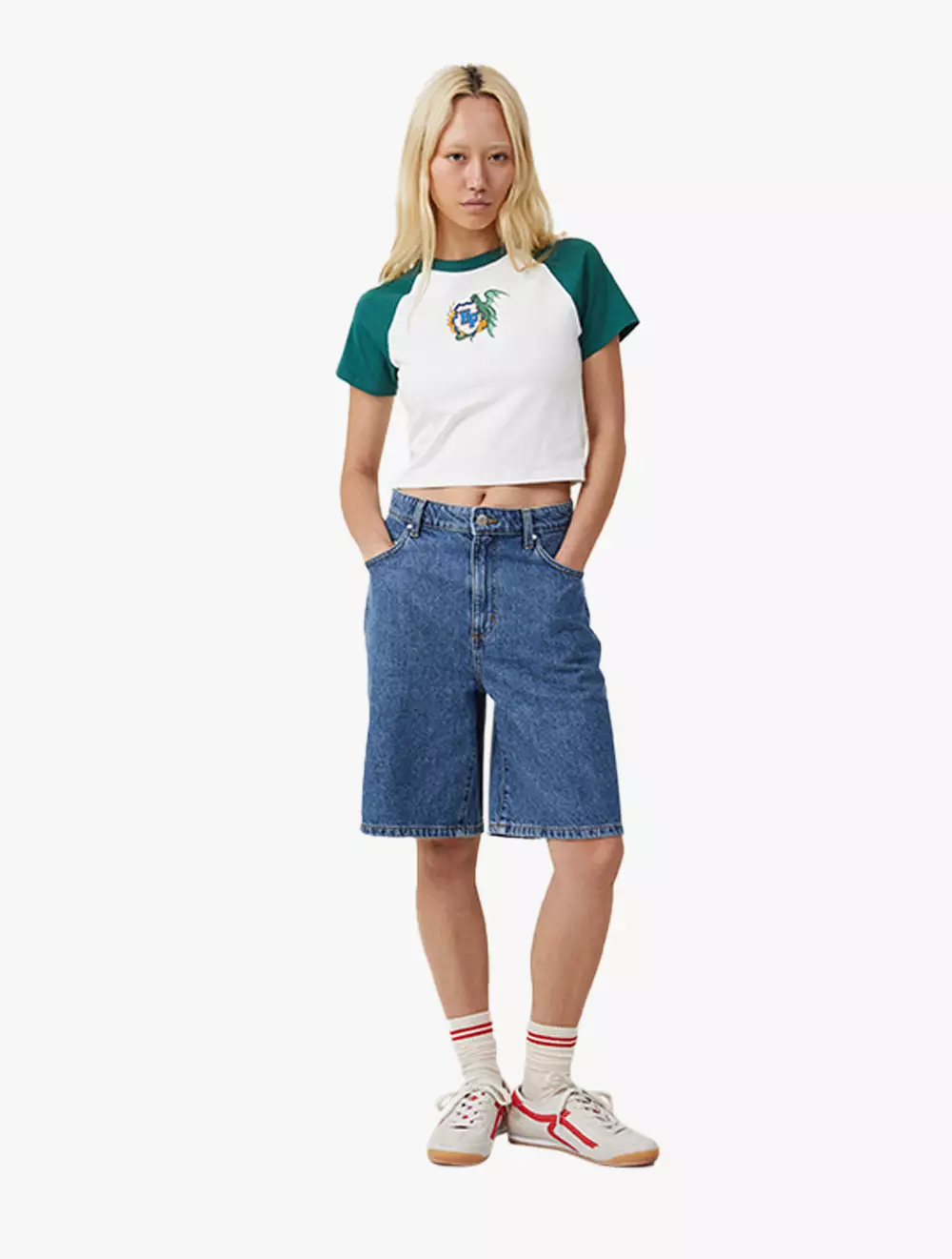 Cotton On -  Atasan  - Crop Fit Raglan Lcn Graphic Tee - Lcn Wb Harry Potter Dragon/Scholar Green