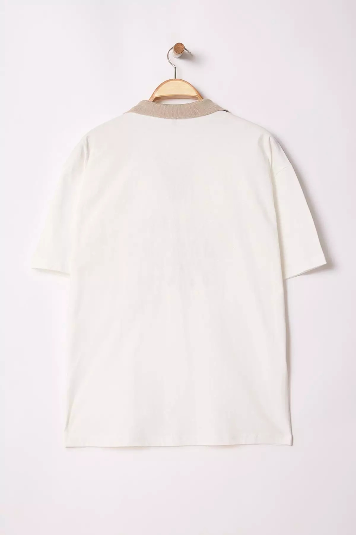 Limited Edition Ecru Oversize/Wide Cut Special Embroidered Polo Neck T-shirt TMNSS25PO00030