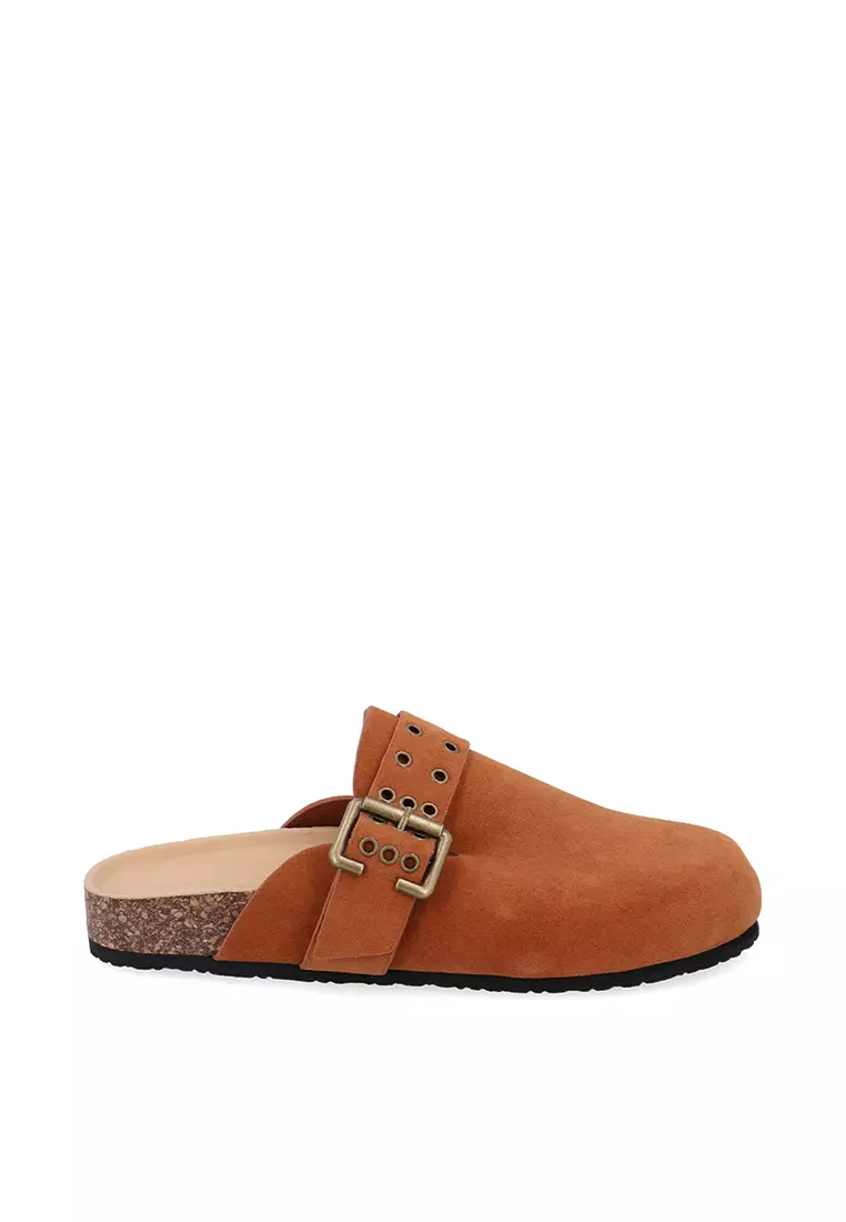 Discount on Carlo Rino  shoes - SKU: Camel Meadow Buckled Mules