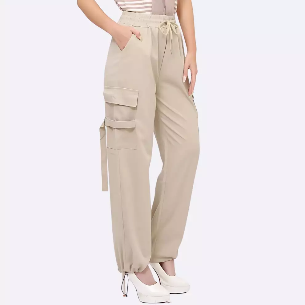 Tessa Elastic Waist Cargo in Cream