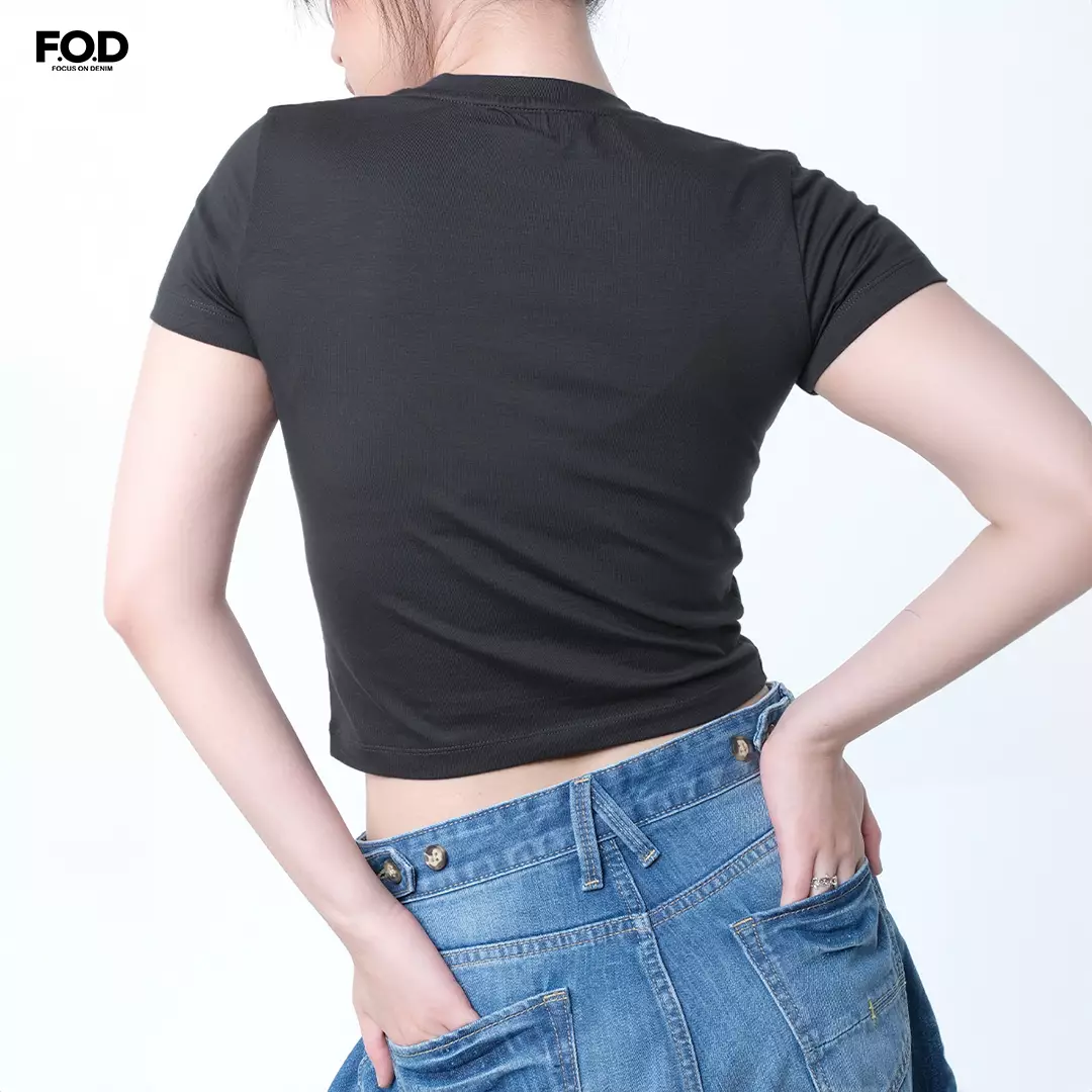 Kaos Crop Wanita Saturday Dark Grey