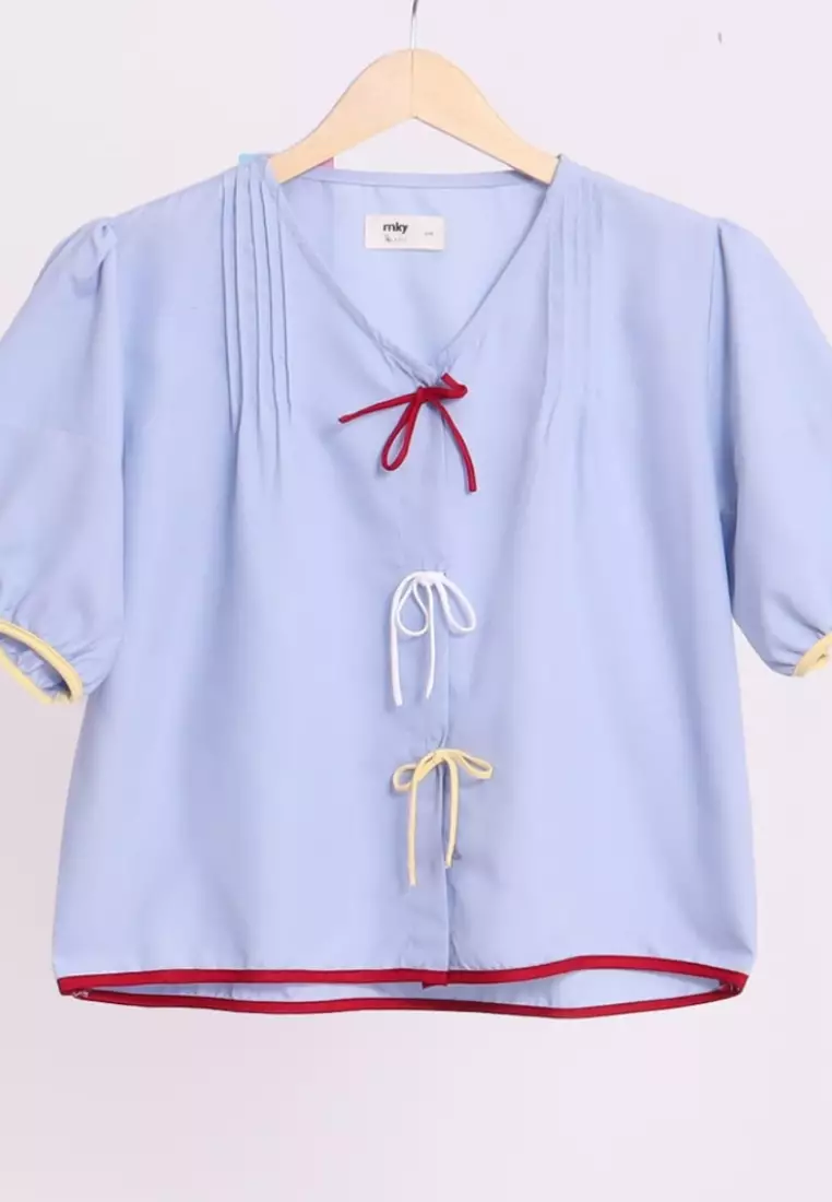 Jipii Blouse Ribbon with Puff Sleeve in Light Blue