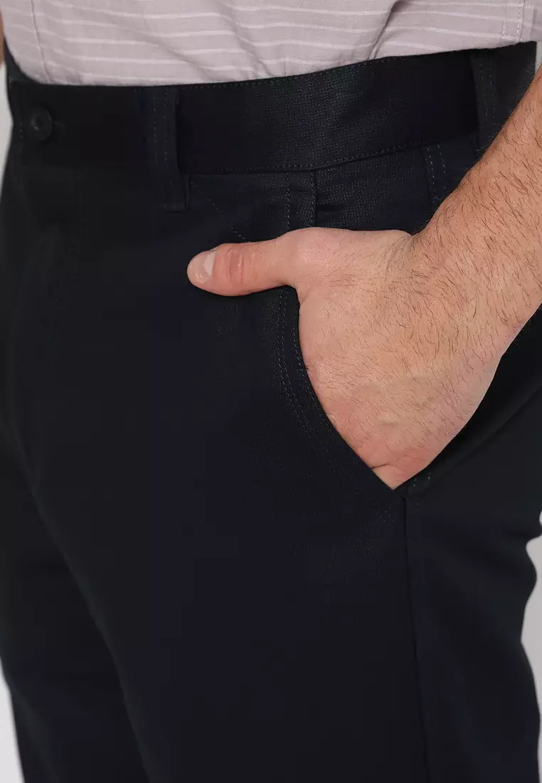 POLICE Celana Panjang Semi Formal Corak Katun Biru Tua Pria