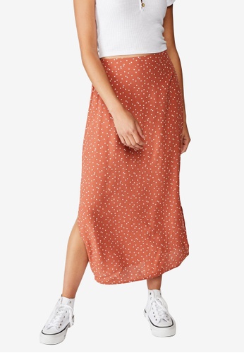 90s with skirt