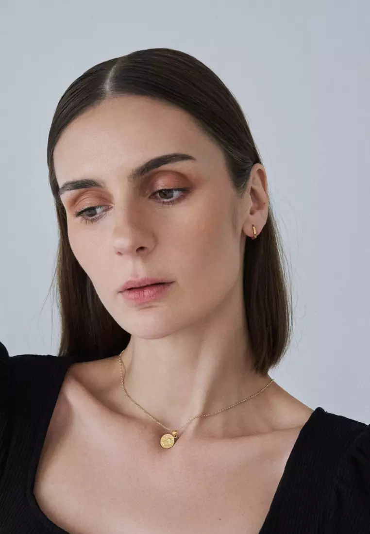 Sacro 18K Gold Necklace With Front And Back Pendant