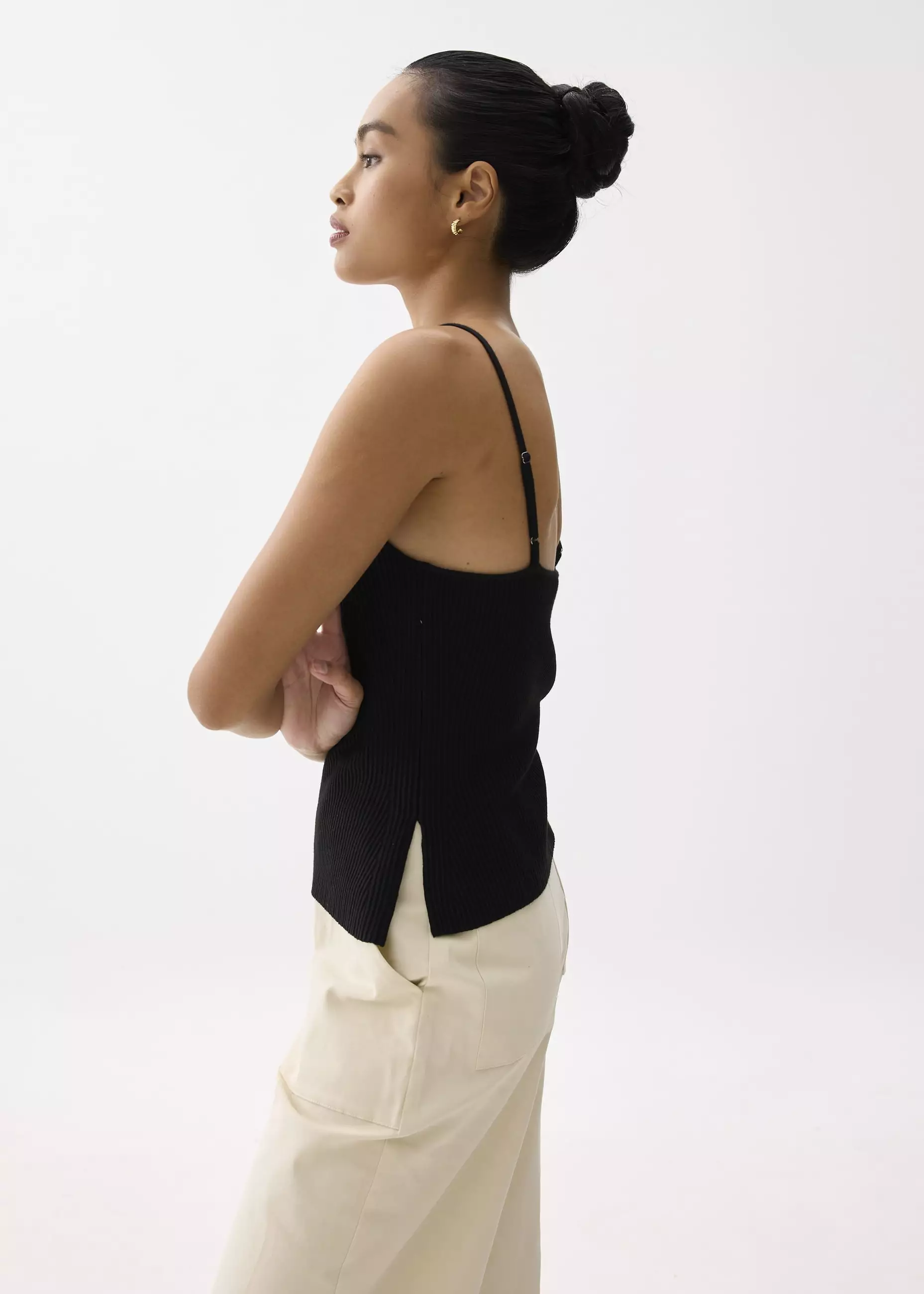 Atasan Wanita - Kendra Contour Knit Camisole Top