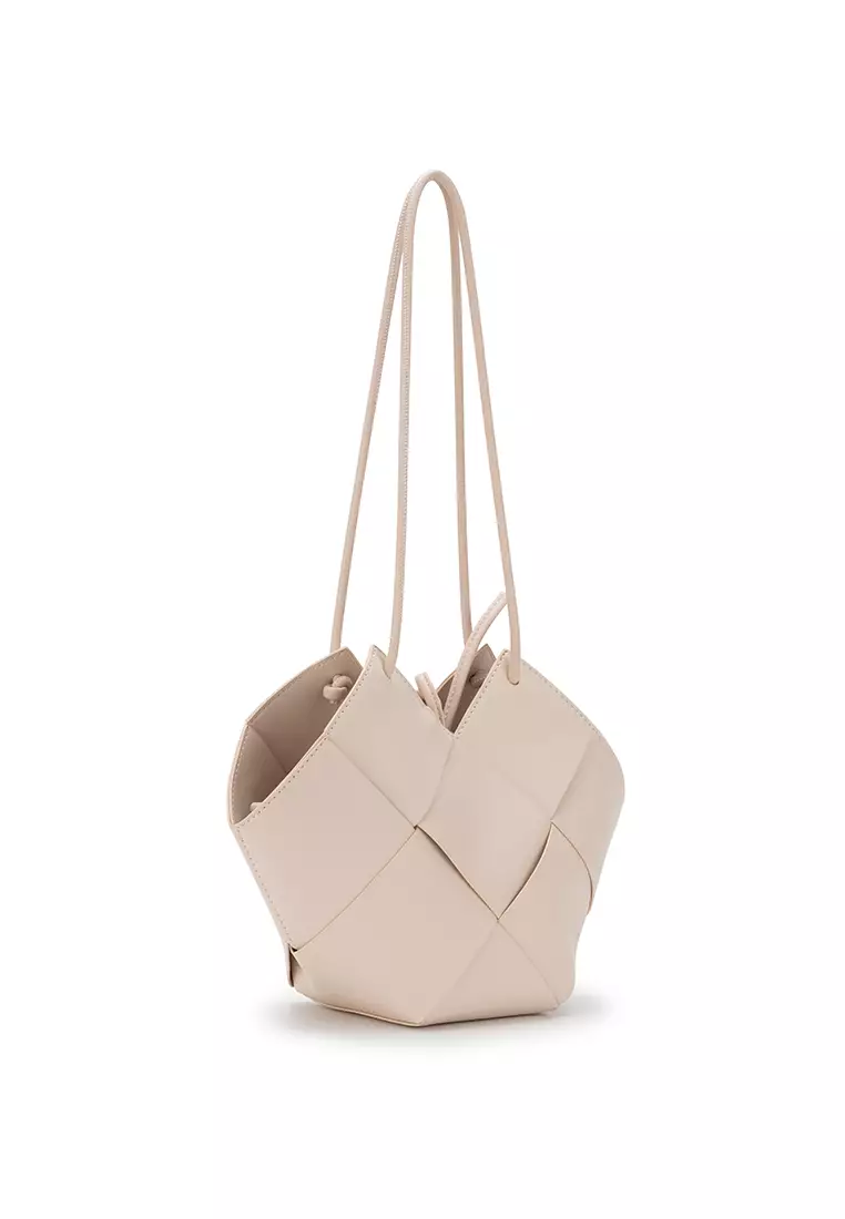 QUILTED SHOULDER BAG