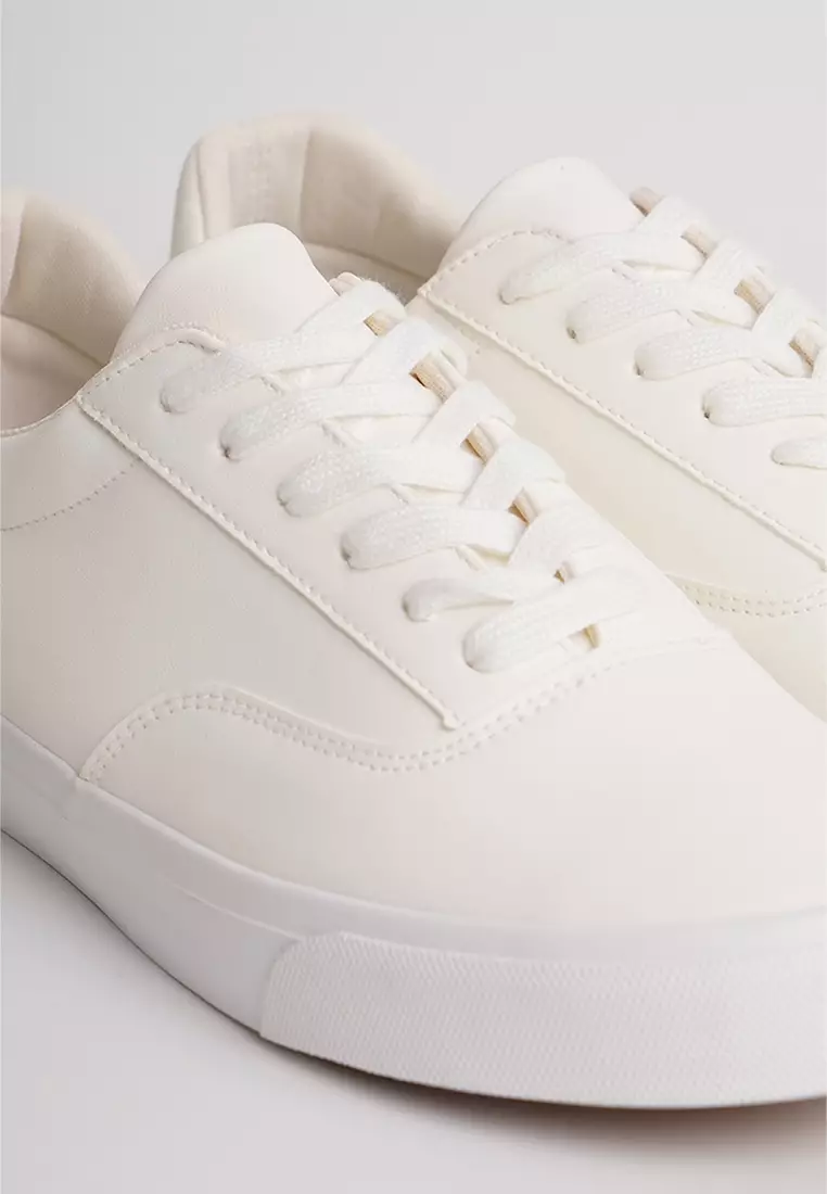 Penshoppe white shoes price best sale