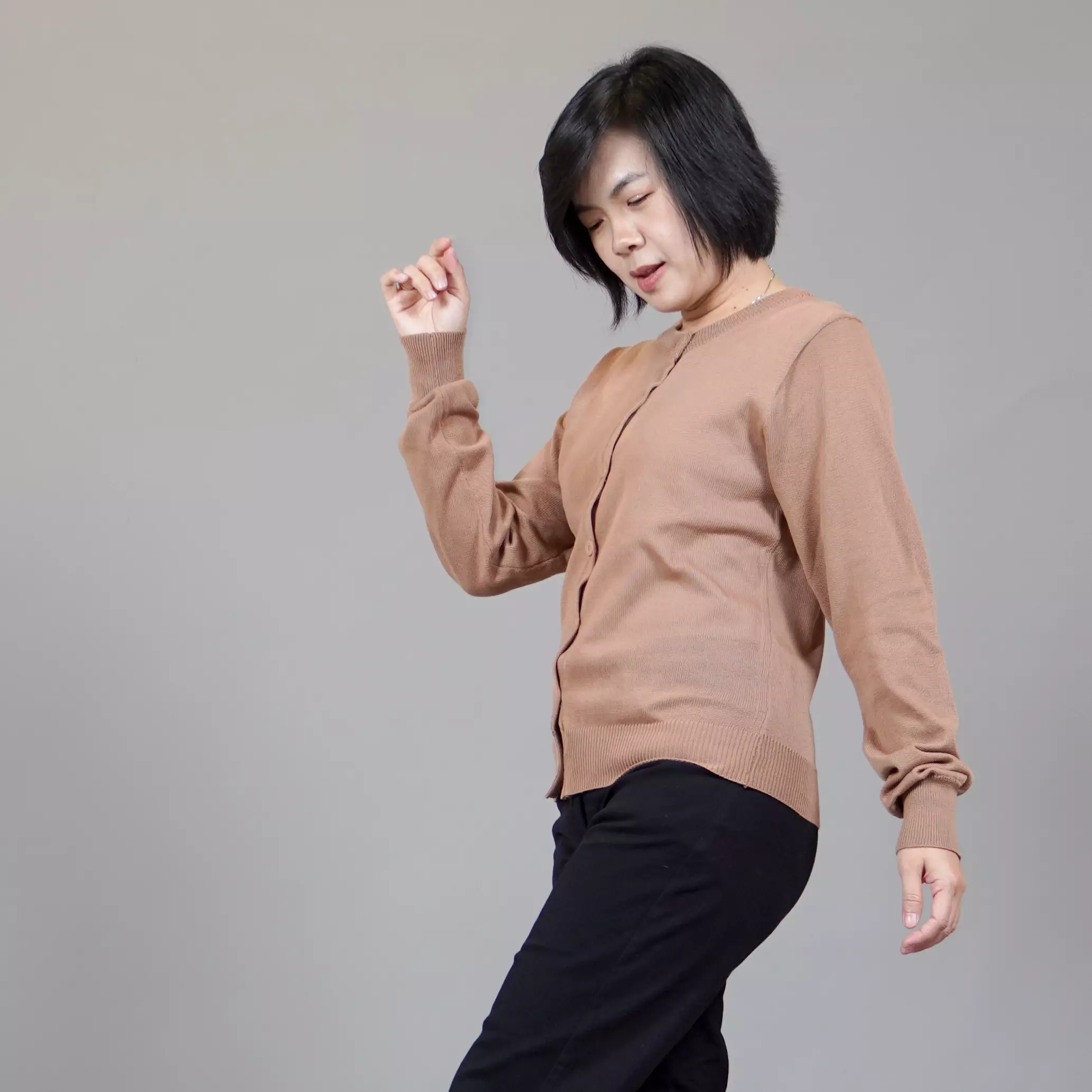 SANDRA Cardigan Rajut O Neck Kardigan Rajut Leher O - CHIPMUNK