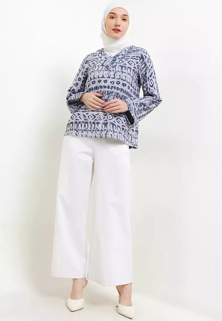 Delira Blouse In Grey Print