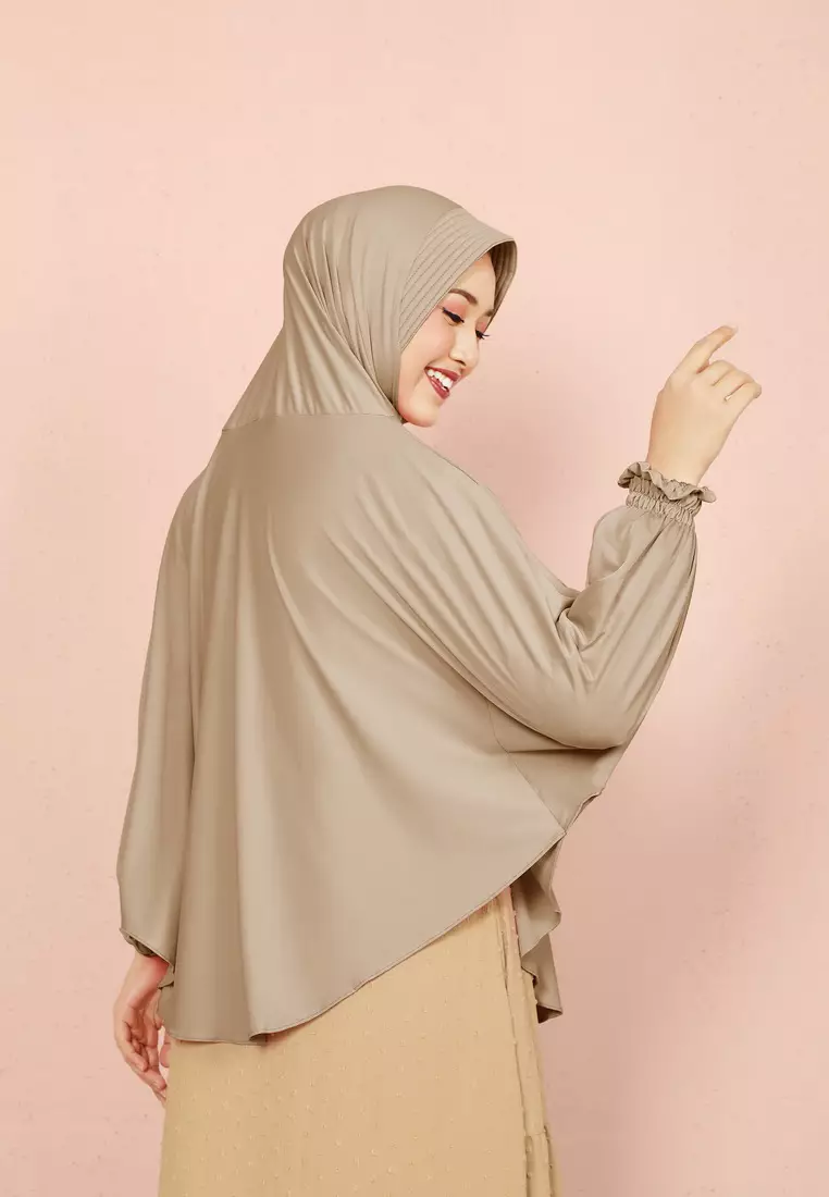 Cotton Bee - Halwa Bergo Lengan | Hijab Instan Syari - Milo Choco