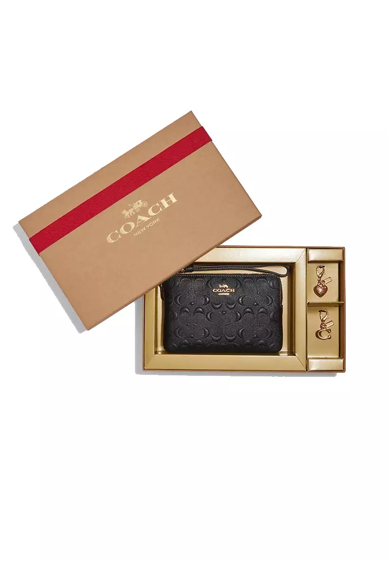 Boxed Corner Zip Wristlet In Signature Leather Black CF358