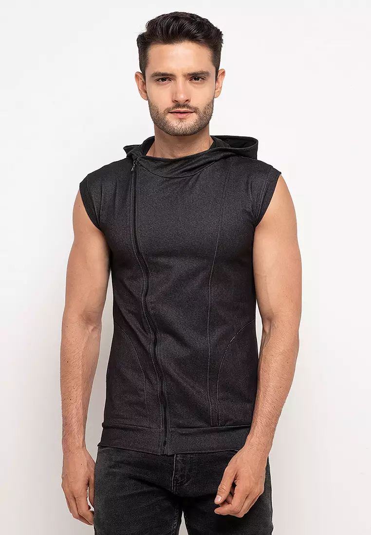 sleeveless with hoodie