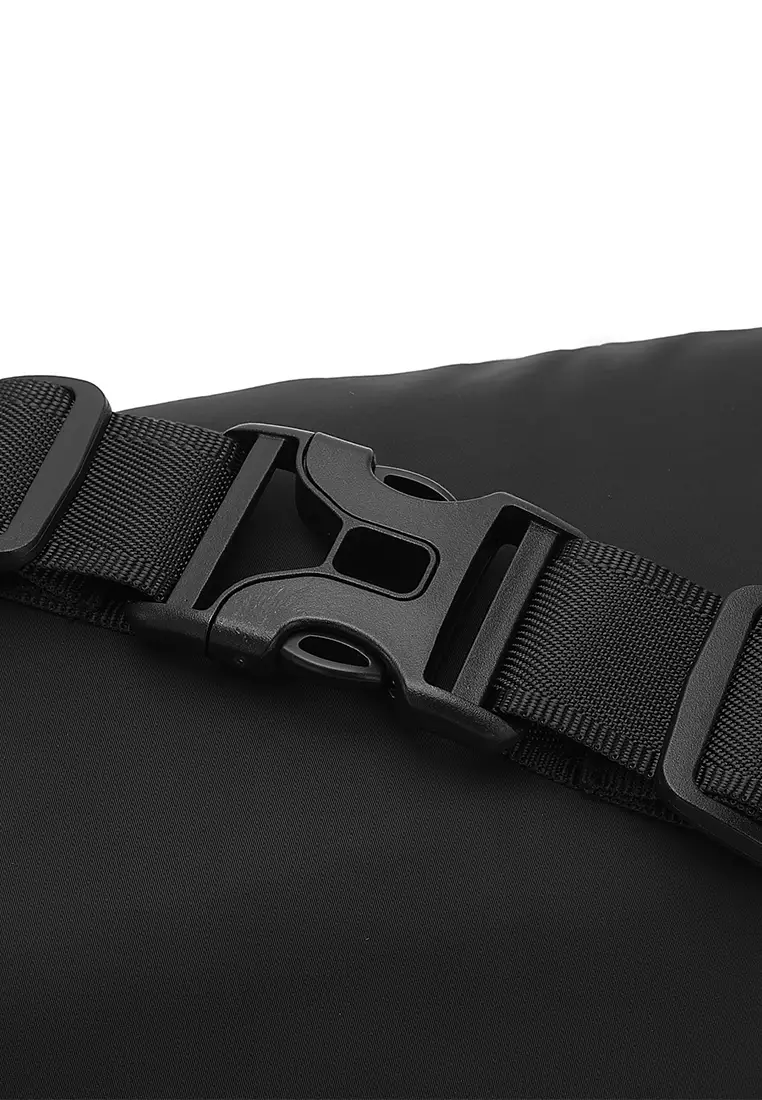 Men's Chest Bag / Sling Bag / Crossbody Bag - Black