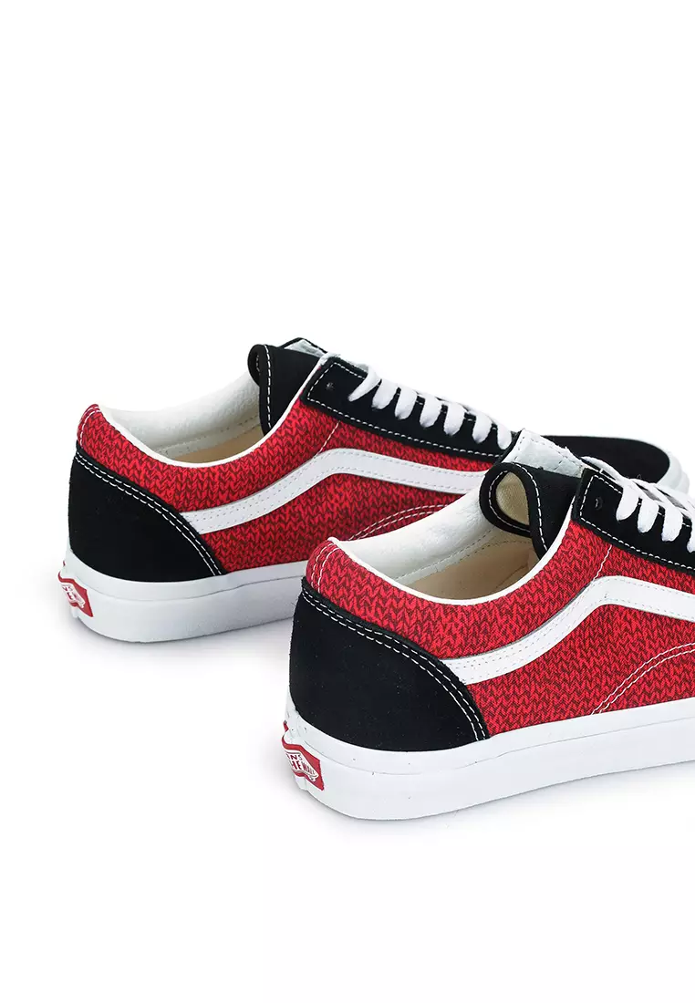 Red white online black vans