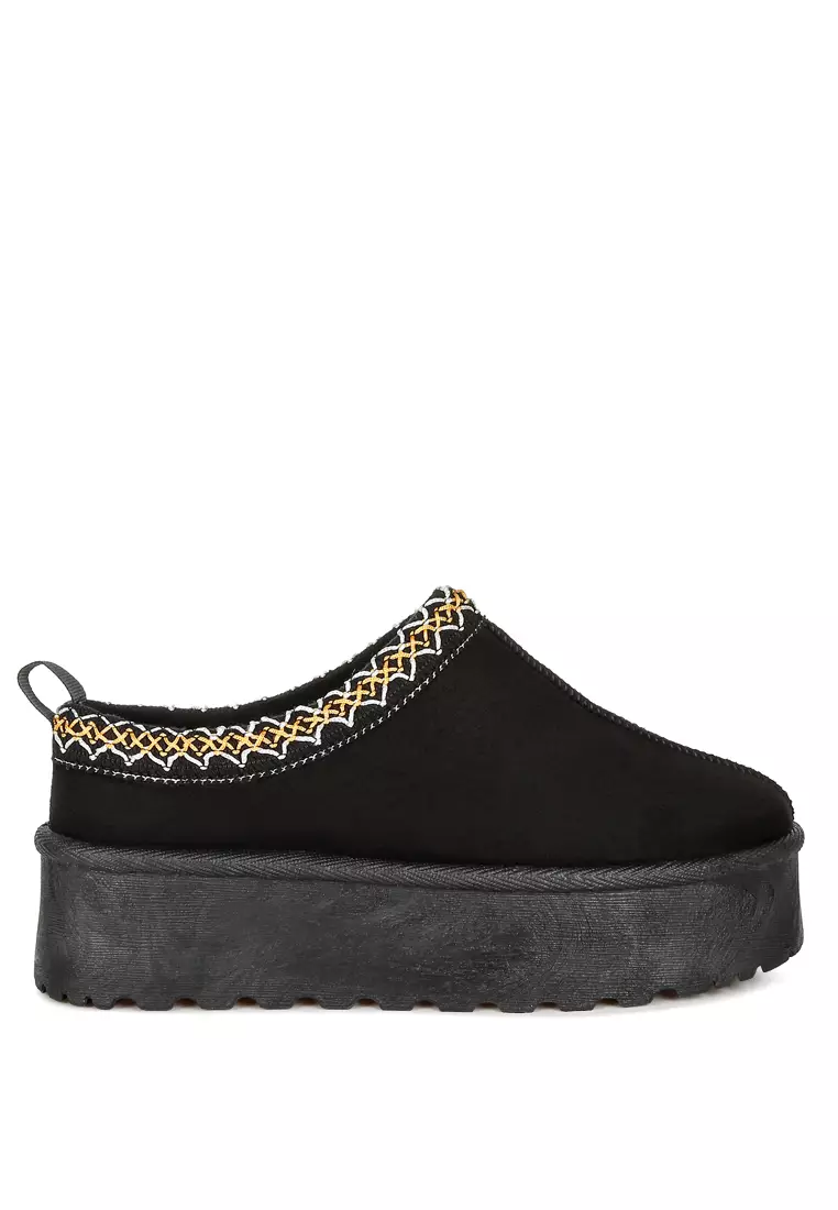 Embroidered Platform Classic Slip-On in Black