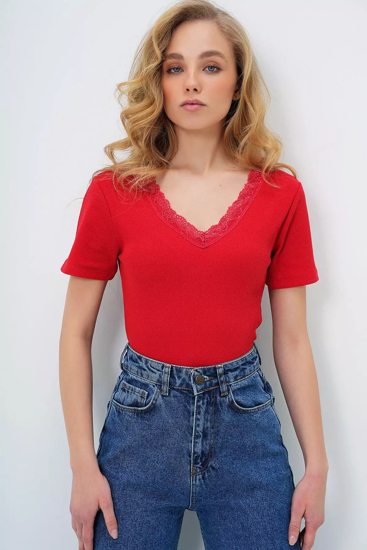 Women's Red Front Back V Neck Lace Detail Short Sleeve Blouse