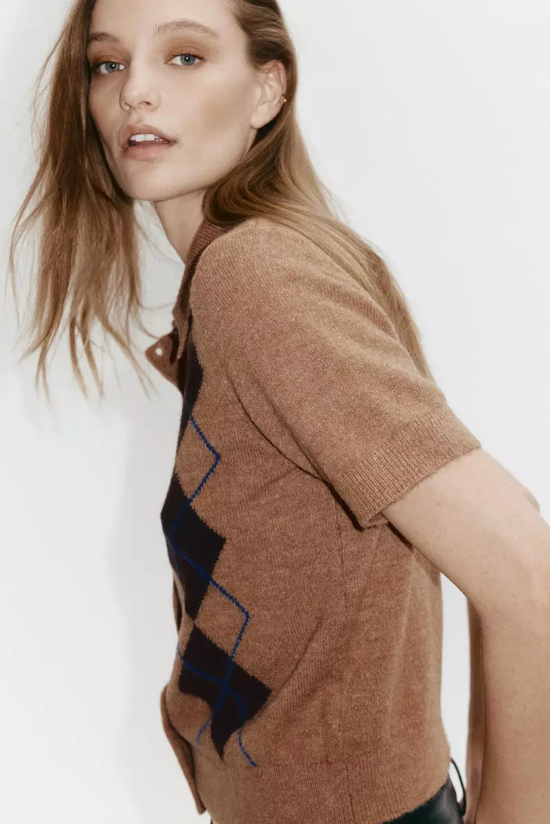 Collared cardigan