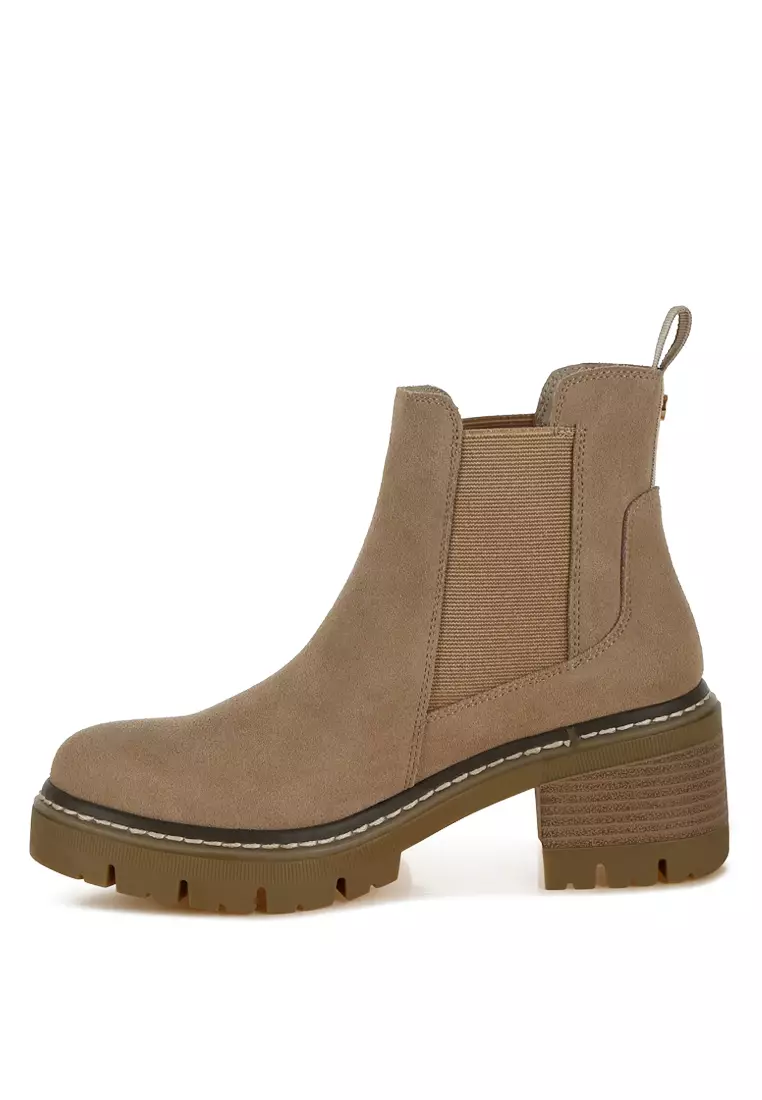 Suede Chunky Chelsea Boots in Beige