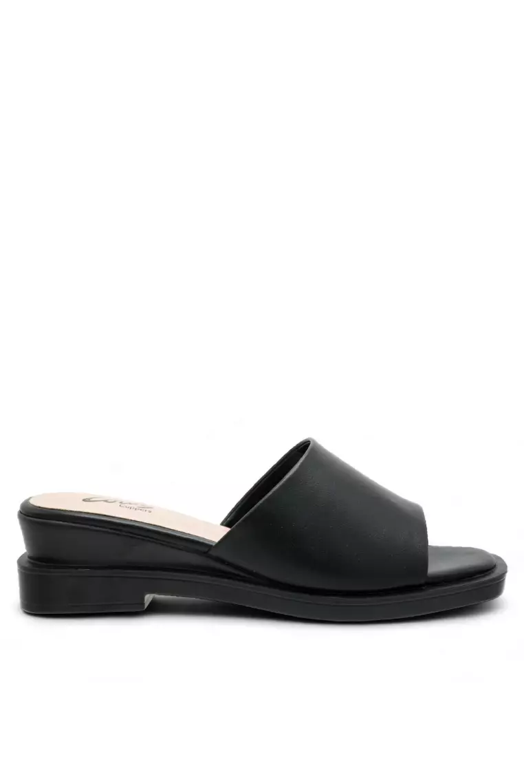 Discount on Louis Cuppers  shoes - SKU: Louis Cuppers Women Slip On Casual Sandals - 240471253