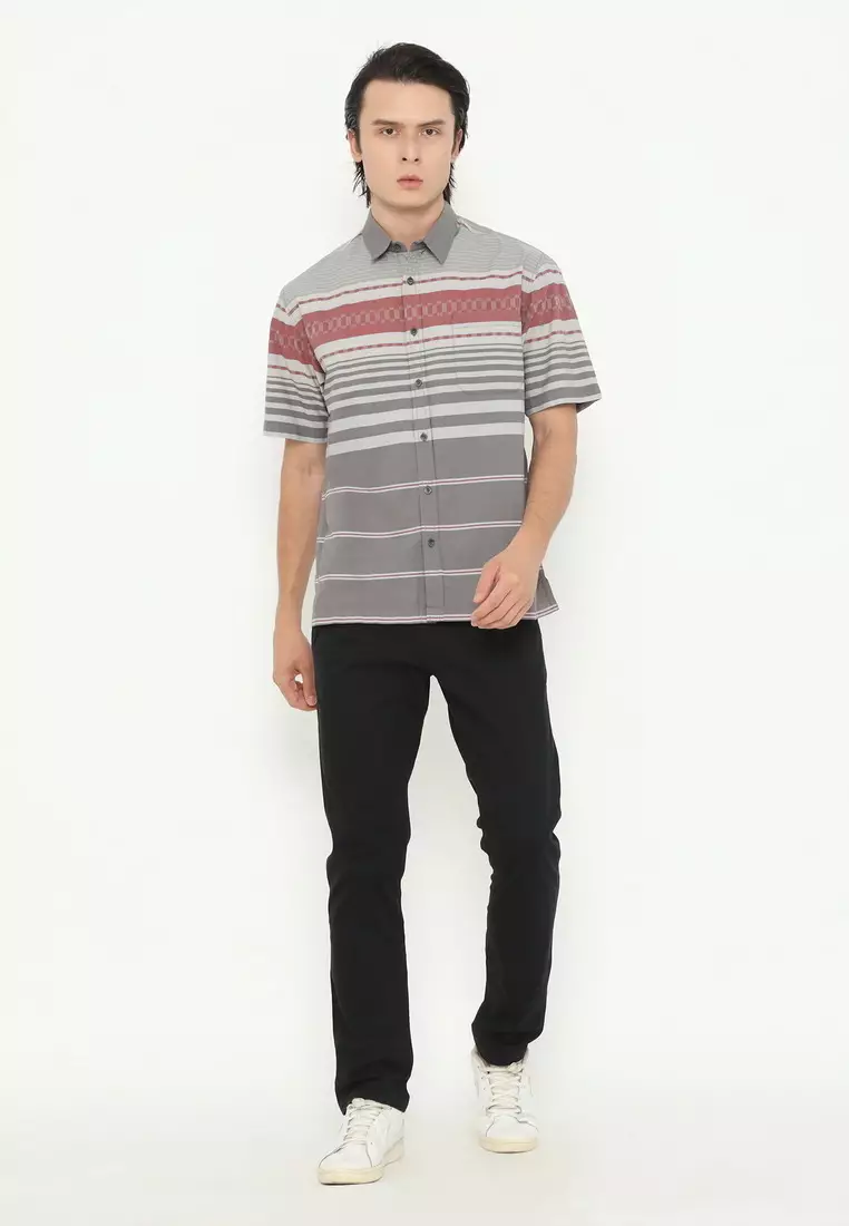 POLICE Kemeja Border Printing Regular Fit Pria