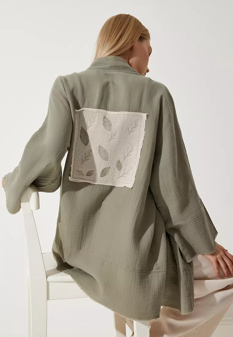 Applique Detail Kimono