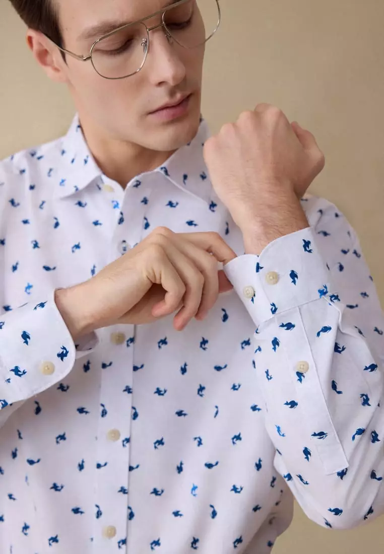 G2000 Wrinkle Free Twill Mini Koi Printed Comfort Fit Casual Shirt