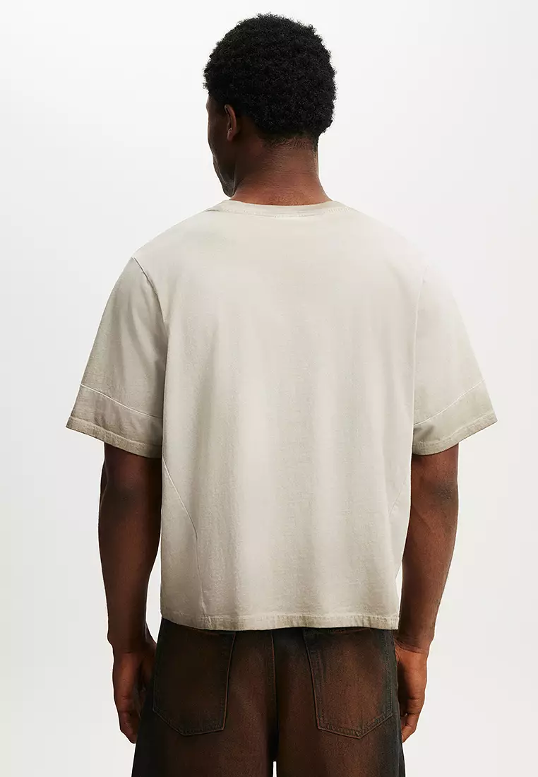 Cropped Fit Y2K T-Shirt
