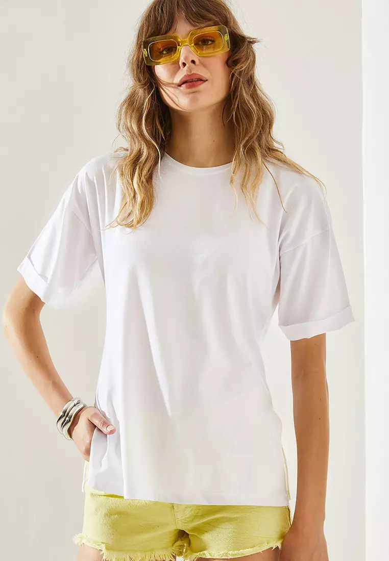 Side Slit Sleeve Folding Detailed Crew Neck Short Sleeve Basic T-Shirt